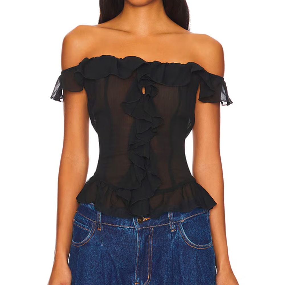 Lioness Black Off-Shoulder Top